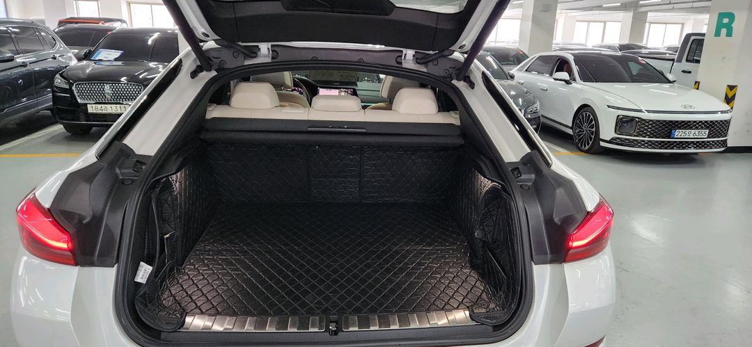 x6 m50i 22년 3월식 8200만원에 팝니다--7