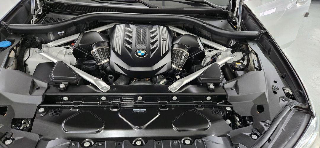 x6 m50i 22년 3월식 8200만원에 팝니다--8