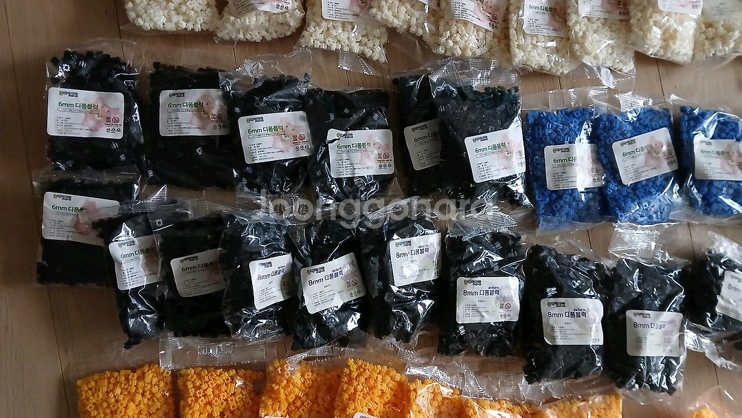 디폼블럭 6mm, 8mm 혼합 58봉지/ 흰색 노랑 파랑 검정만 있어요.--6