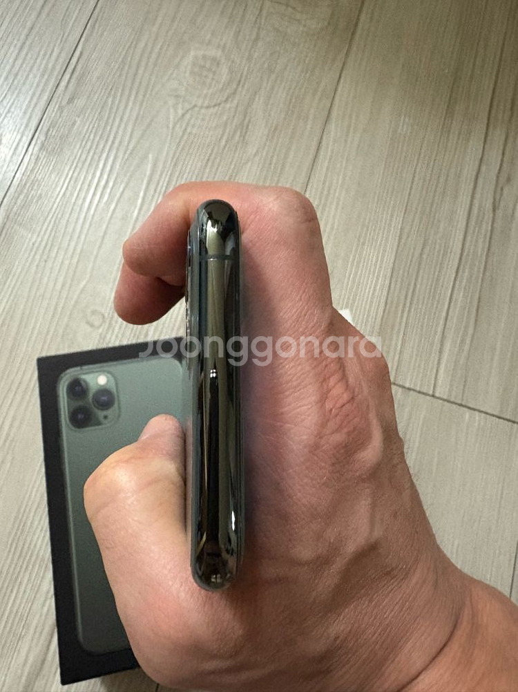 아이폰 11프로 그린 256기가 상태최상급 개인입니다--3