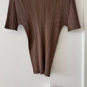 플리츠 플리츠 베이직 라운드반팔3