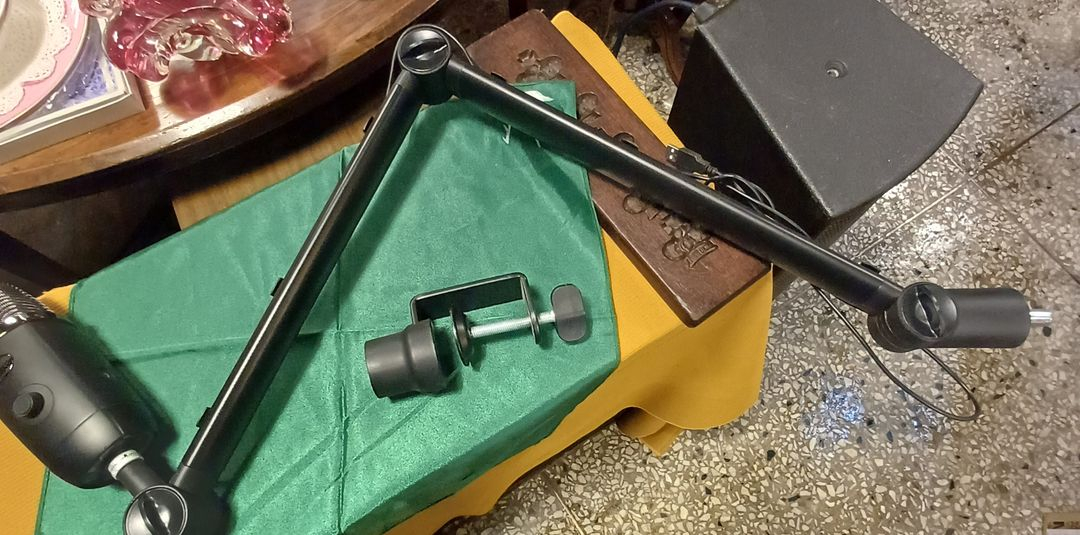 Blue 예띠X 마이크 와 제닉스 타이탄 스탠드--1