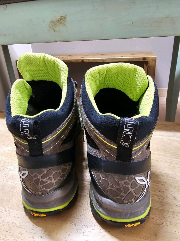 몬츄라 야루 고어텍스 등산화 이미지