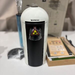 네스프레소 버츄오 플러스 캡슐커피머신 GCB2 화이트