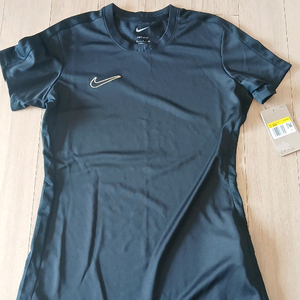 (새상품)나이키 여성 운동반팔 드라이핏 80사이즈(S)