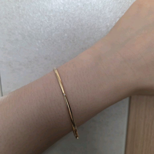 (메이비투아)14k 에뚜알 카빙 다이아 뱅글 팔찌