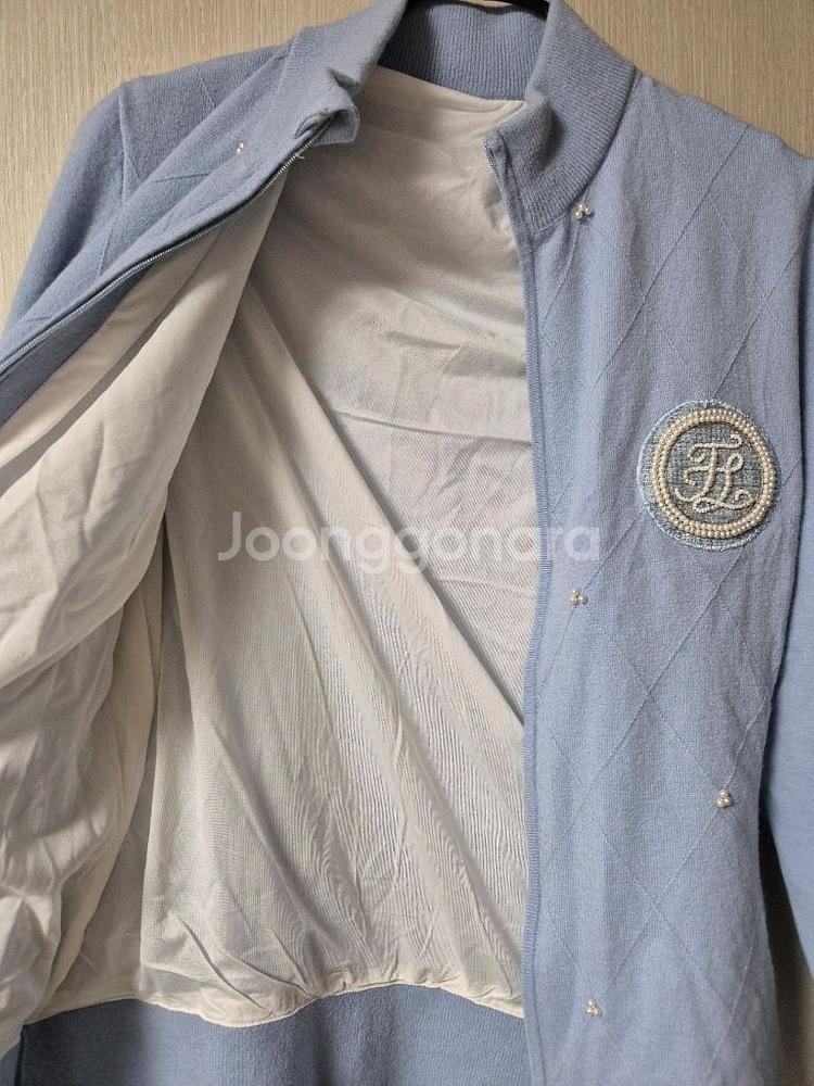 (새제품) 페어라이어 방풍 캐시미어 니트집업 XS (22년) 하늘색--6