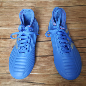 사이즈 200 아디다스 축구화