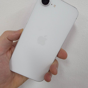 아이폰16e 256GB 팝니다!중고폰업무폰저가폰세컨폰공기계게임폰효도폰게임폰알뜰폰) 이미지