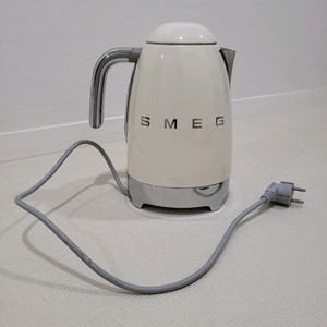SMEG 스메그 KLF04 온도조절 전기포트 크림색