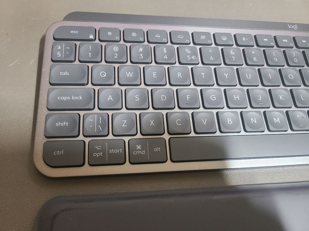 로지텍 mx keys s plus 풀박스 이미지