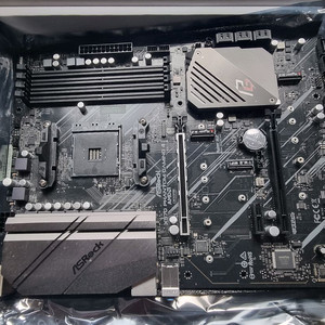 asrock X570 팬텀 게이밍 4