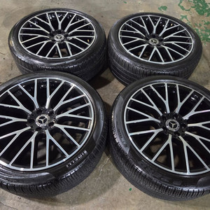 벤츠 W223 S580 20인치 정품 휠타이어