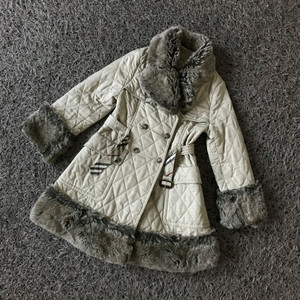 버버리 키즈 퀼팅 퍼자켓 8Y