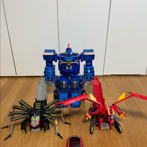 터닝메카드 에반킹, 메가스파이더, 메가드라곤, 터닝메카드 레이더 일괄 판매합니다.