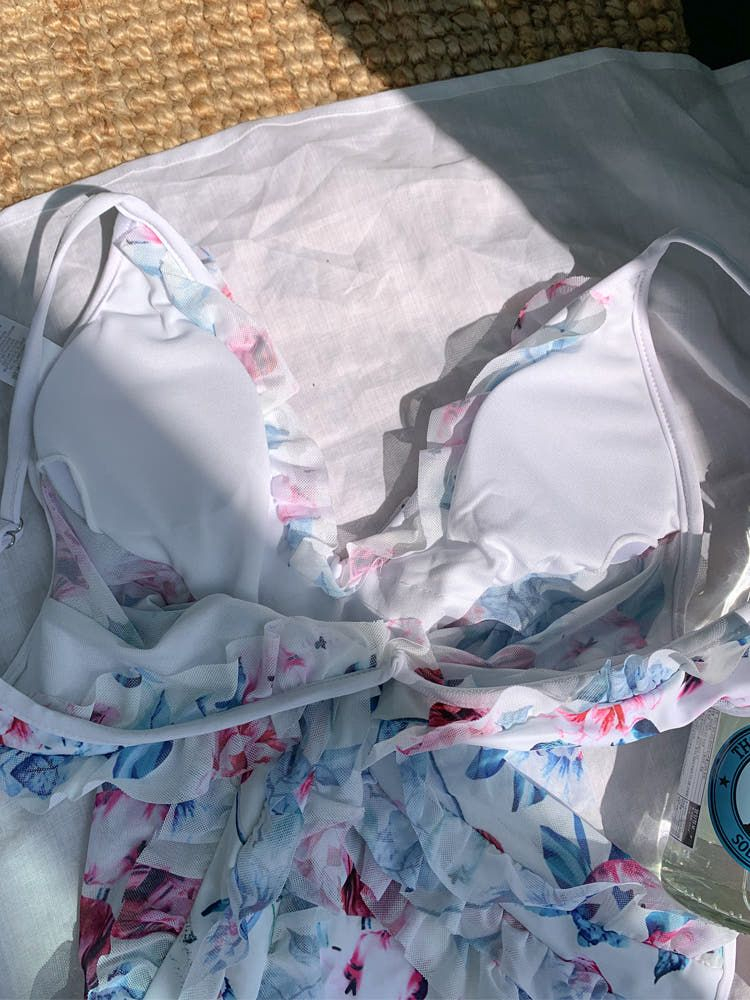 (새상품) 플라워 프릴 모노키니 수영복 원가이하 판매--6