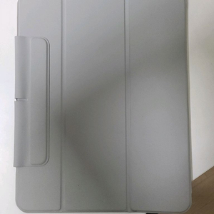 ESR 아이패드 프로13 M4,M5 폴리오 케이스