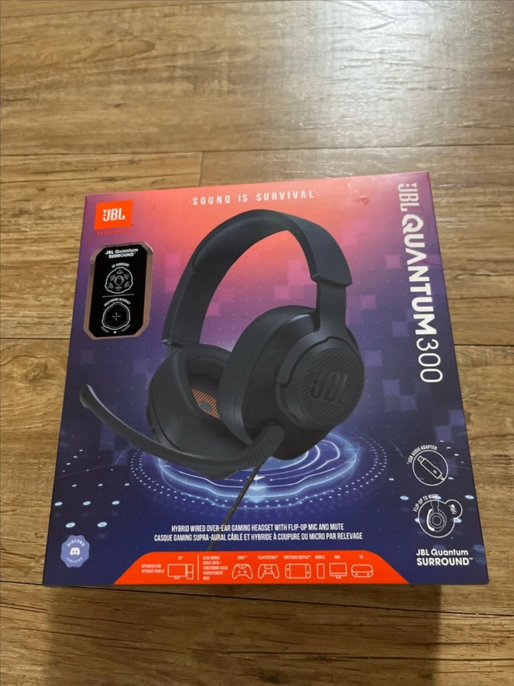 JBL Quantum 300 게이밍 헤드셋 이미지