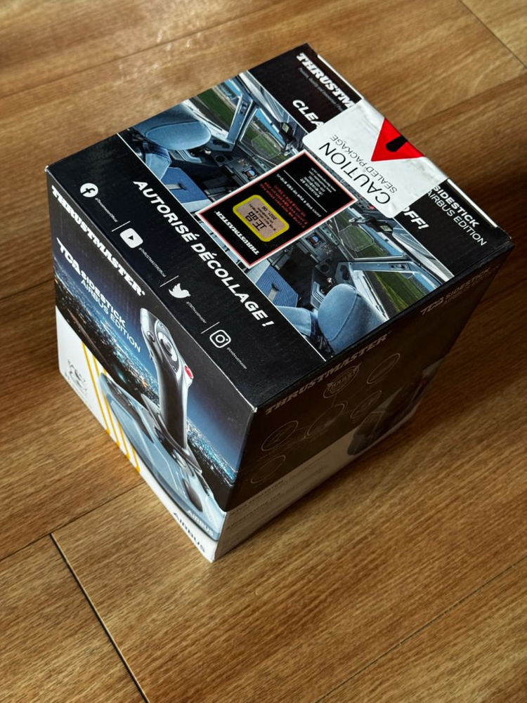 트러스트마스터 TCA 에어버스 사이드스틱--1