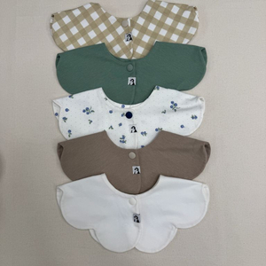 코니 턱받이 이미지