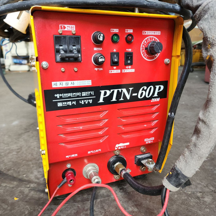 국산 콤프내장형 프라즈마절단기 60A--5