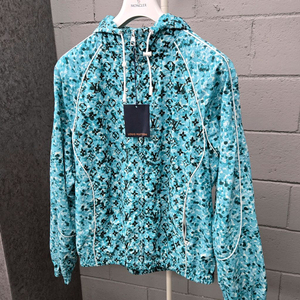 새상품 / 루이비통 LV 모노그램 포인틸리즘 바람막이 48