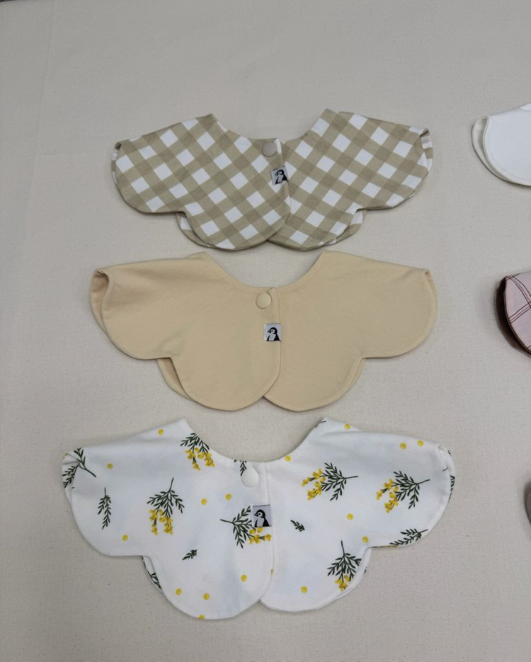 코니 턱받이 이미지