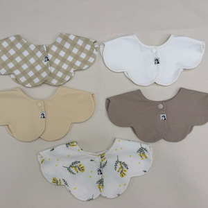 코니 턱받이 이미지