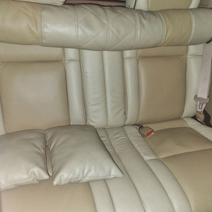 올뉴카니발 3열 리무진 시트 이미지