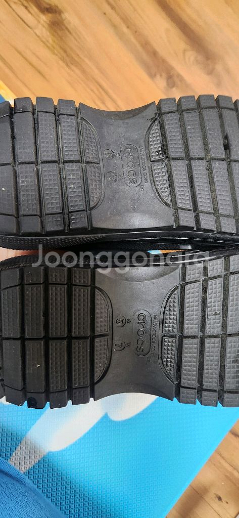 크록스 메가 크러쉬 클로그 블랙 M5/W7--9