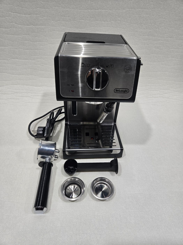 드롱기 반자동 에스프레소 커피머신 커피메이커 ECP35.31--1