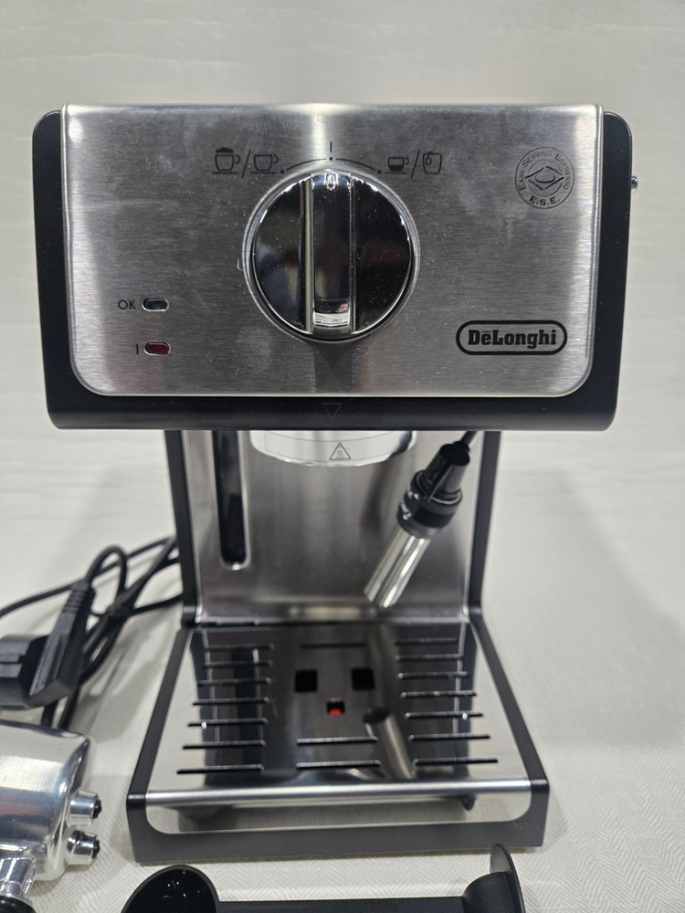 드롱기 반자동 에스프레소 커피머신 커피메이커 ECP35.31--2