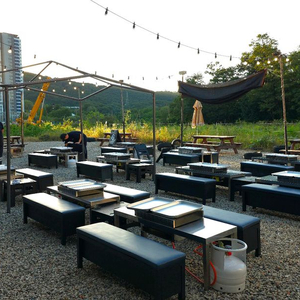 야외 고기테이블 세트 이미지