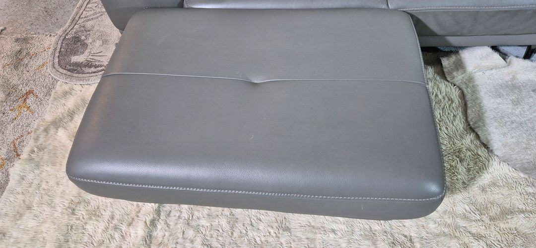 자코모 엘리오 슈렁큰 천연가죽 3.5인 소파+스툴(헤드레스트기능)--5