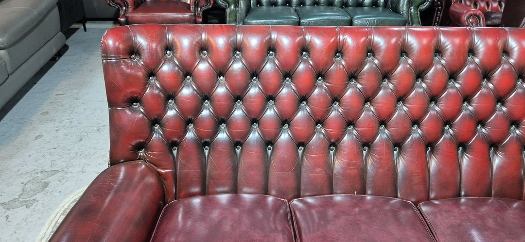 영국 오리지날 체스터필드 최고급 전체 천연가죽 3인소파--6