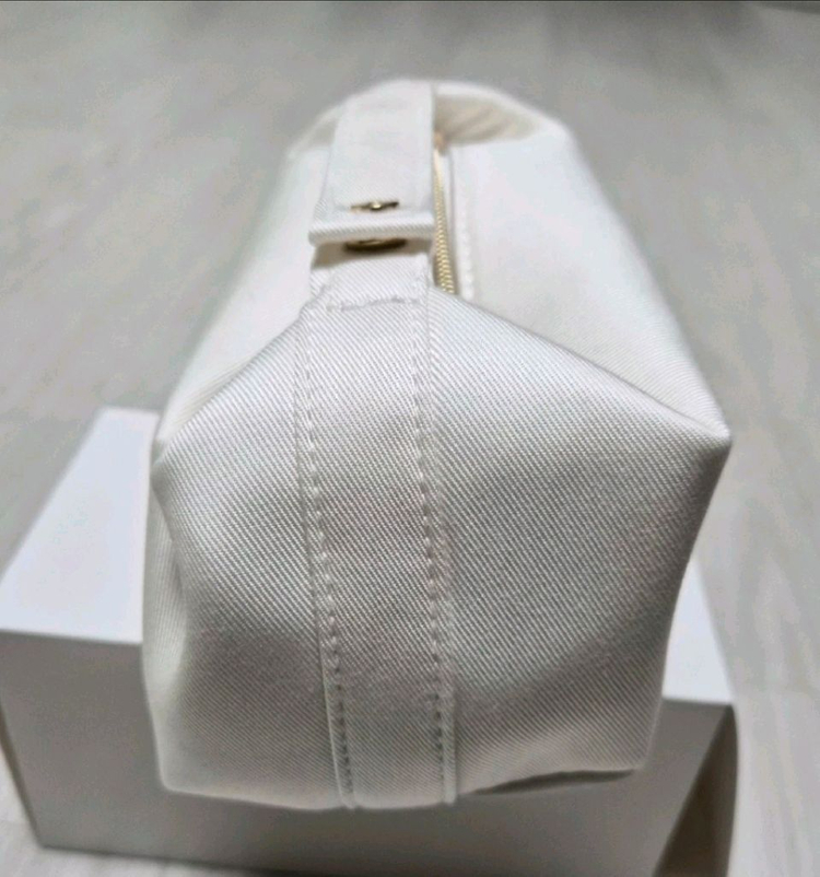 디올 화이트파우치(새상품)ㅡ17--3