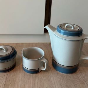 아라비아핀란드 우투아 티팟, 크리머, 슈가볼