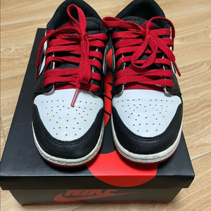 CZ0858-106 나이키 에어 조던 1로우 블랙토 230 이미지