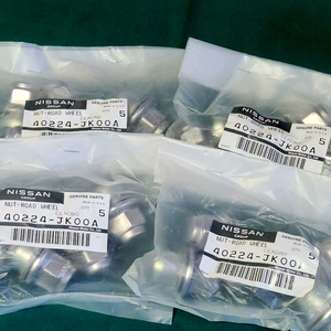 인피니티 순정 휠너트