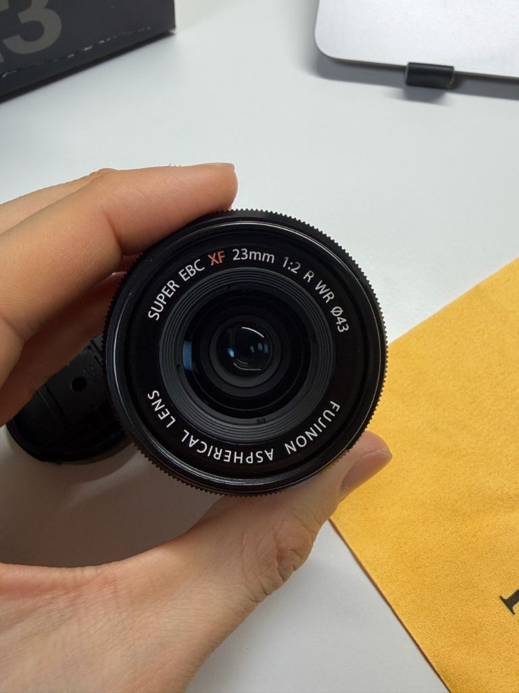 후지필름 XF 23mm F2 R WR 렌즈 이미지