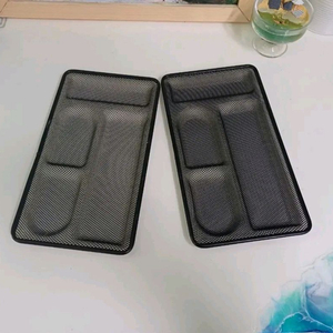 철제 메쉬 수납 트레이 혹은 철제 캠핑용 트레이 2개일괄