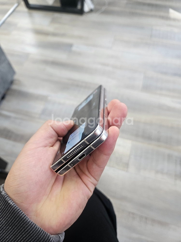 S급 갤럭시Z폴드4 정상해지단말기 판매 중고폰F936--5