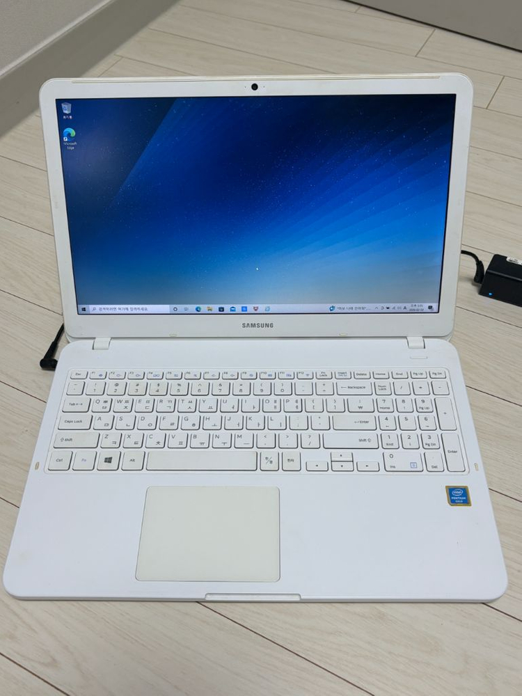 (무배) 삼성 노트북 NT550EAA 화이트 이미지