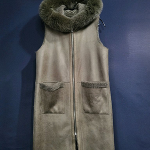 양모 폭스 베스트무스탕