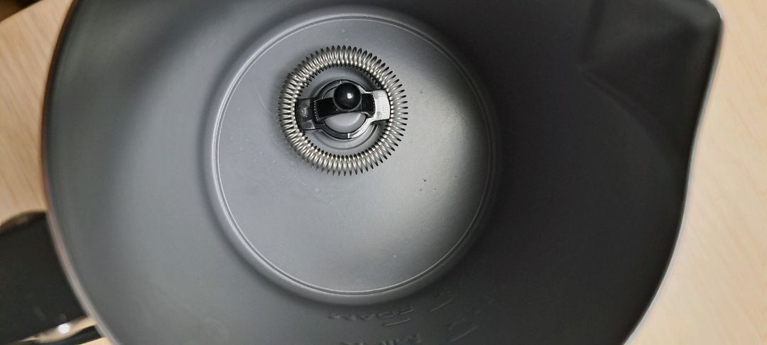 네스프레소 에어로치노4 우유거품기 (새상품급)--3