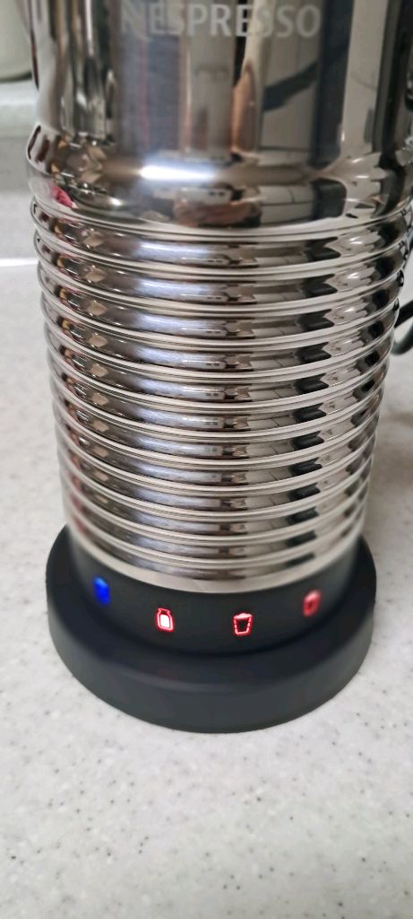 네스프레소 에어로치노4 우유거품기 (새상품급)--4