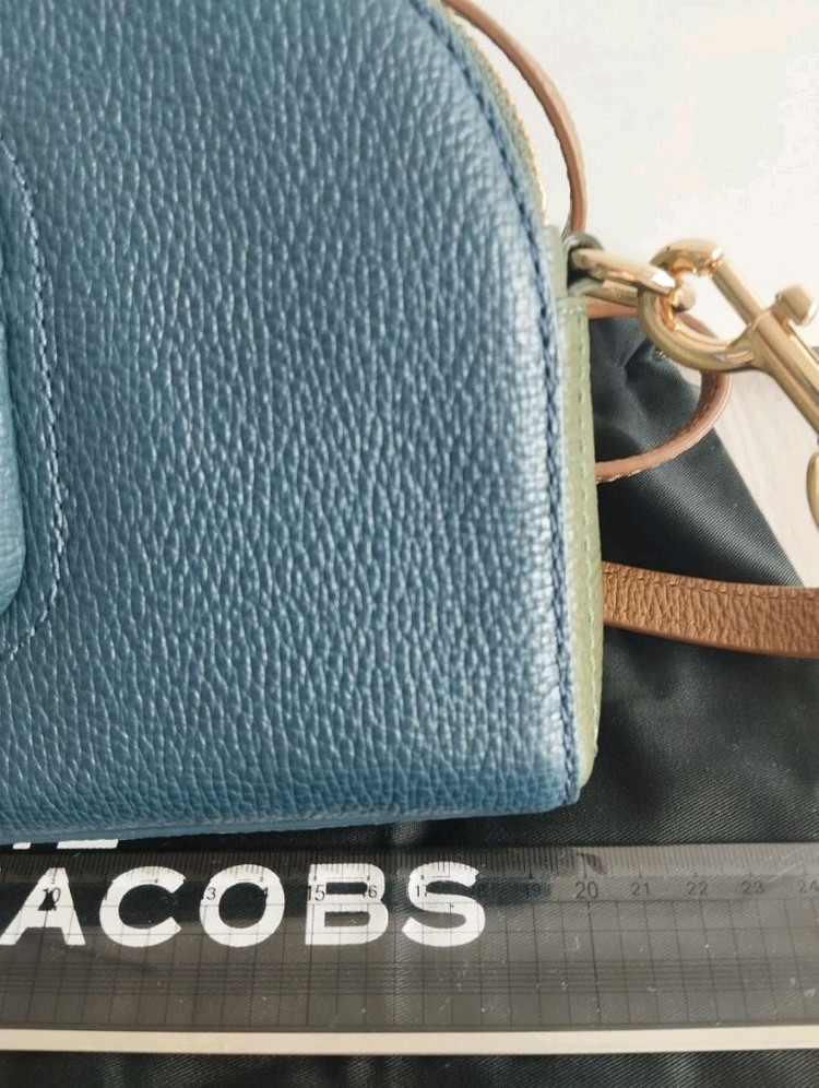 마크제이콥스 미니 크로스백 이미지