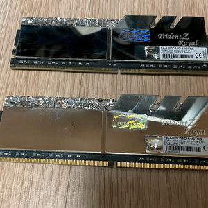 G.SKILL DDR4 32G PC4-25600 CL16 TRIDENT Z ROYAL 두개 (총 64기가) 이미지