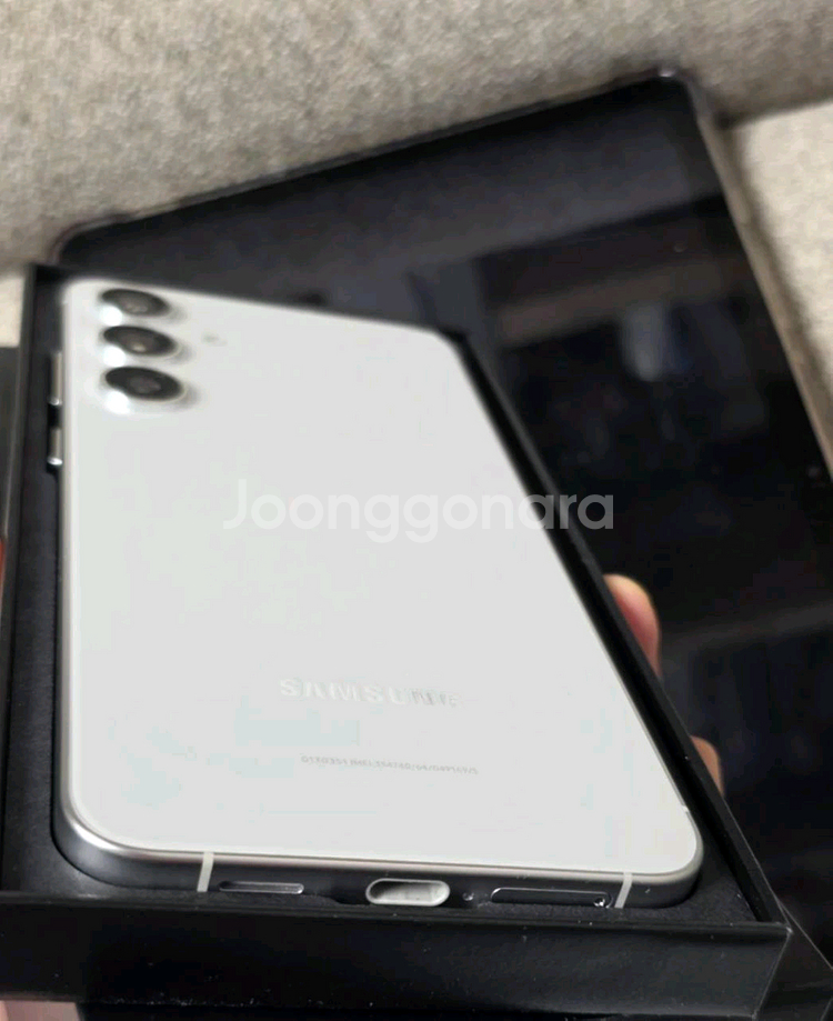 갤럭시 S24+ 512GB 미블그레이 민트급--2