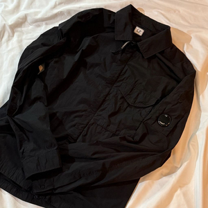 cp 컴퍼니 크롬 r 가먼트다잉 나일론 자켓 xxl 판매합니다.